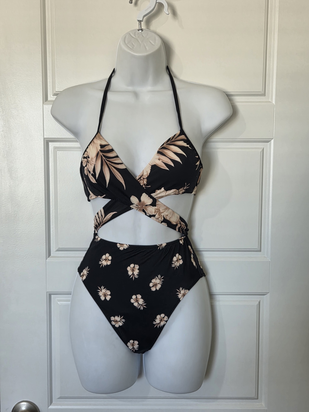 Ladies Victoria's Secret PINK Body Wrap One Piece Monokini Size XS NWOT
